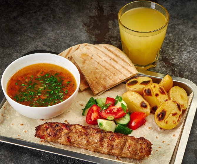 Обед суп+ люля из курицы+чай